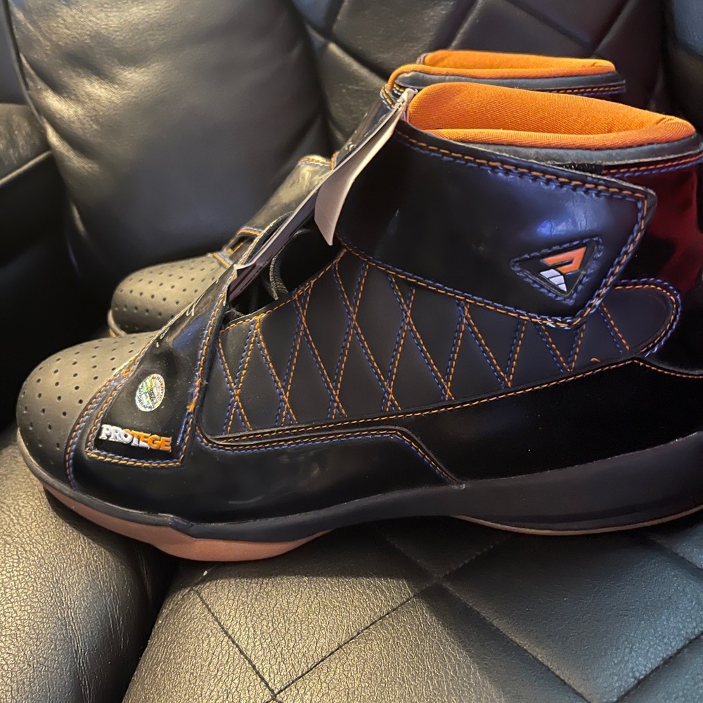 Protege al Harrington sneakers signed size 12.5